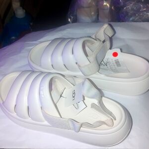 NWOB UGG Sports sandals